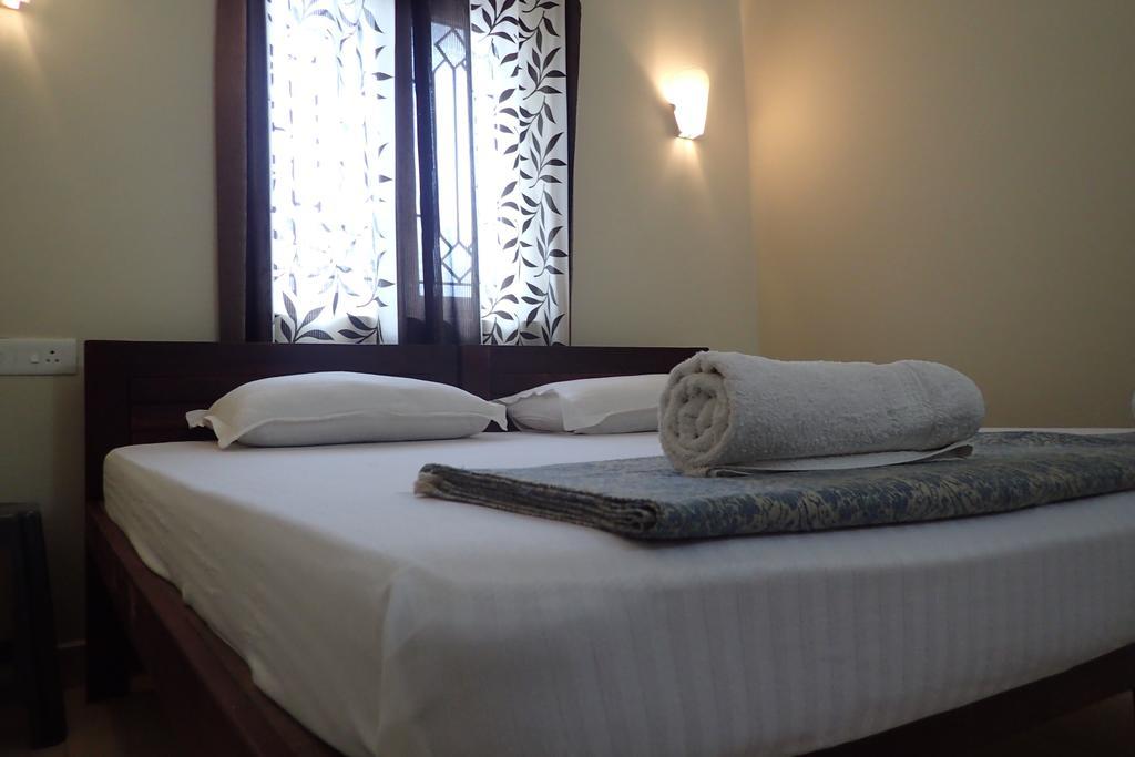 Bella Guest House Калангут Экстерьер фото